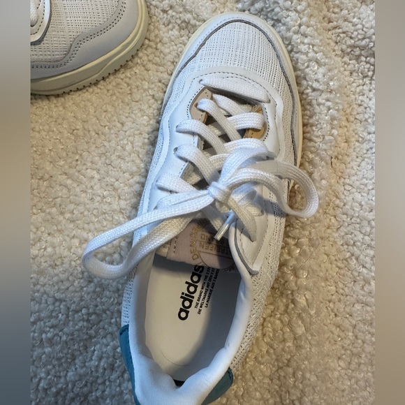 *Sold* Adidas sneakers. Never worn - Picture 3 of 12